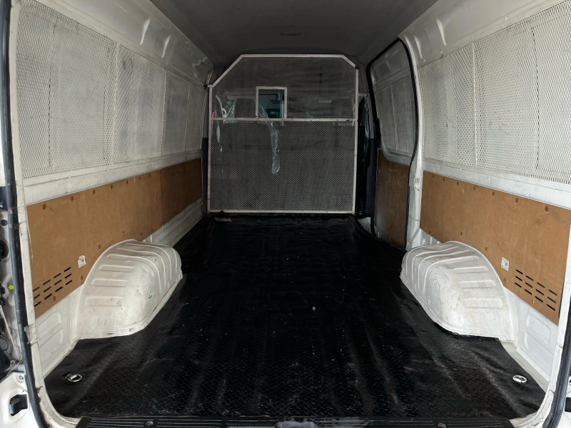 Toyota Comerciales Hiace Panel 5 pts. DX Superlarga, toldo alto, TM5 (línea nueva) 2020